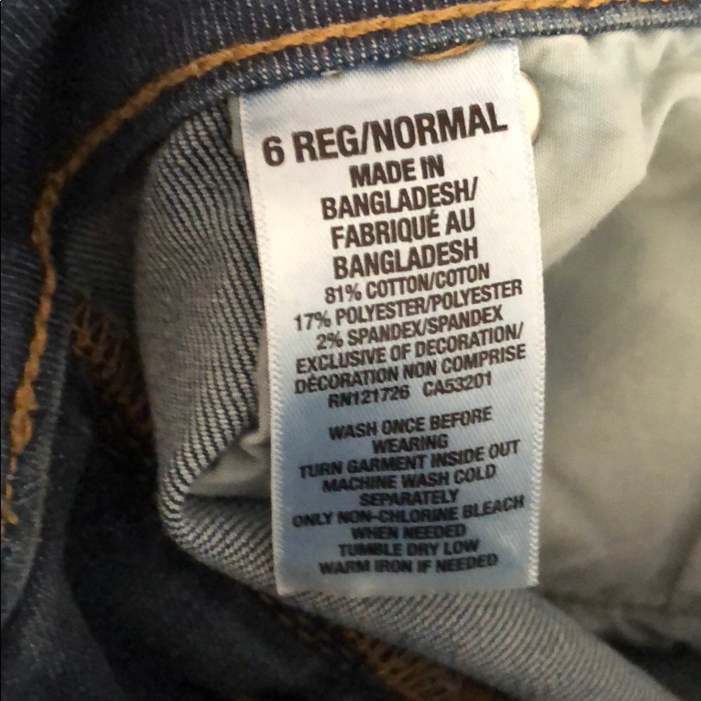 Jeans - Picture 2 of 3